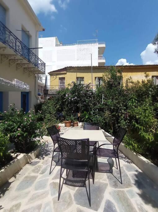 The -300 -A Centrally Located Heritage Home أسبرطة المظهر الخارجي الصورة